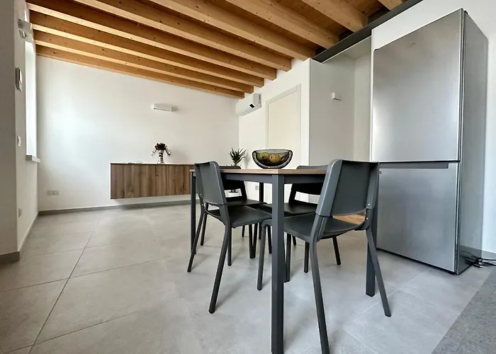 L'oleandro 3* فاليجيو سول مينشيو